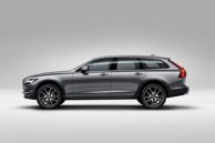 Как самостоятельно почистить дроссельную заслонку Volvo V90?